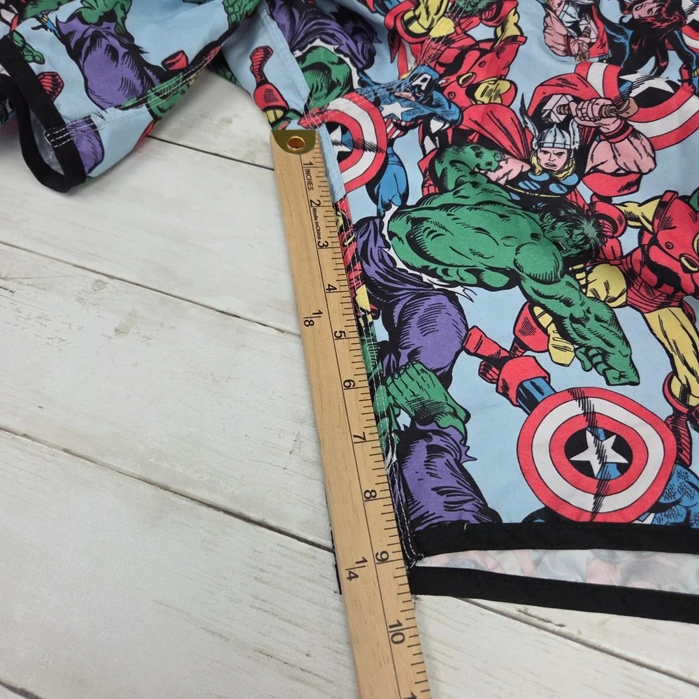 Marvel Avengers Board Shorts Swim Trunks Mens Large Blue Comic Book Print
